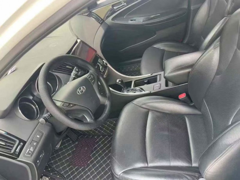 泰安15年现代索纳塔9