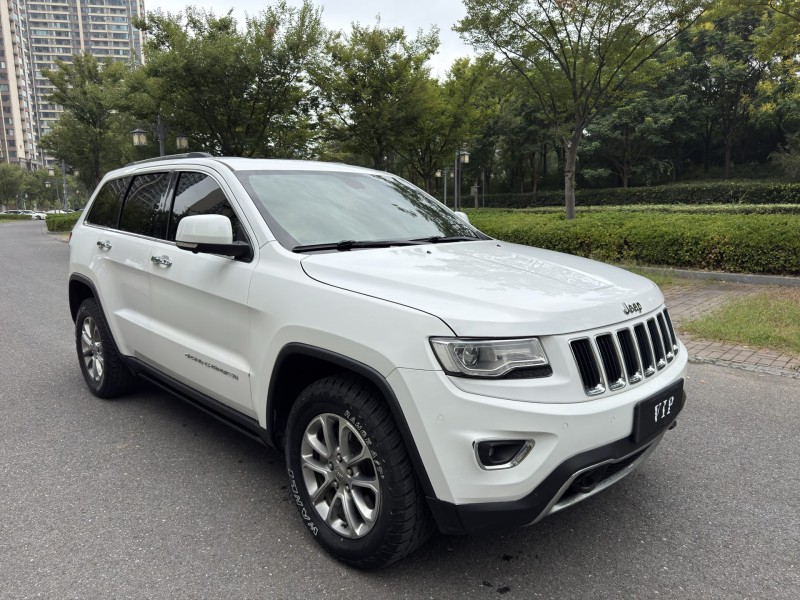 盐城15年Jeep大切诺基2