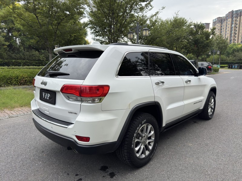 盐城15年Jeep大切诺基5