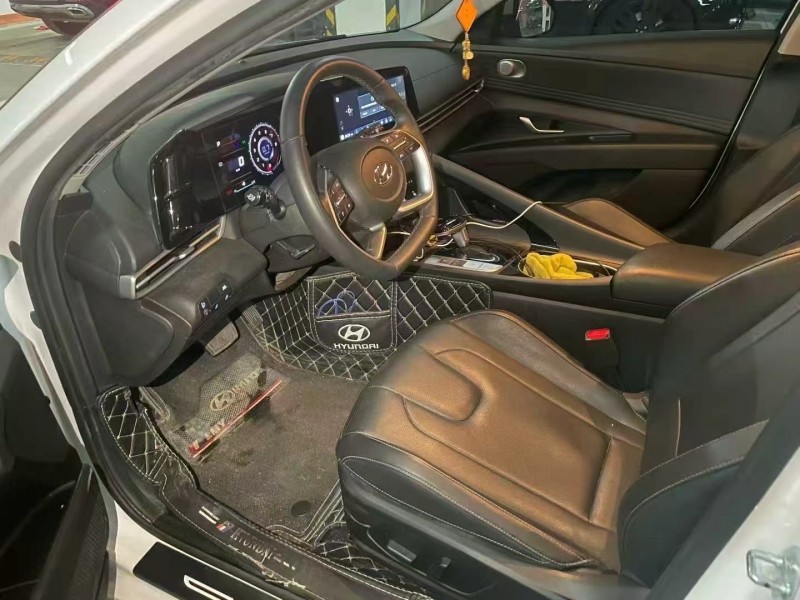 苏州23年现代伊兰特4