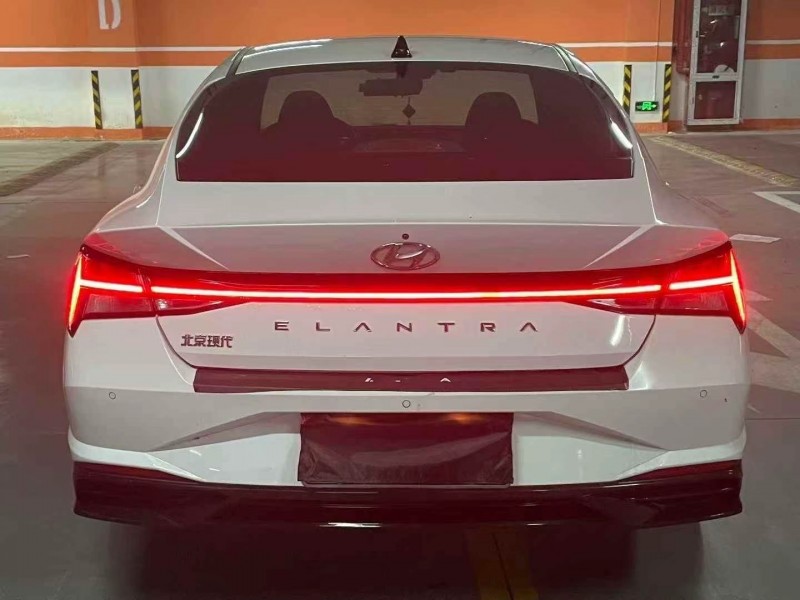 苏州23年现代伊兰特9