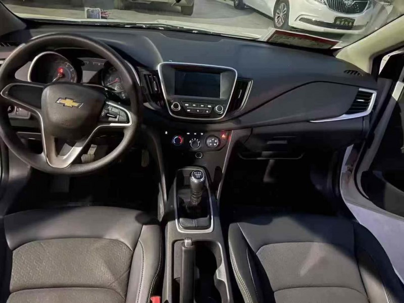 泰安18年雪佛兰科沃兹7