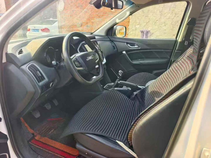 济宁20年江铃域虎5