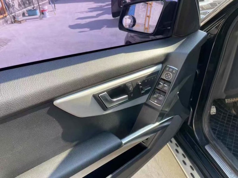 泰安13年奔驰GLK5