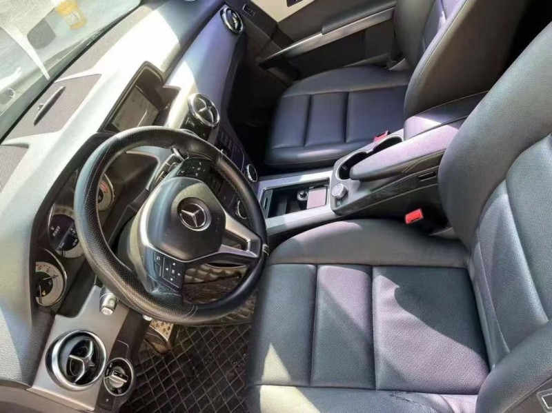 泰安13年奔驰GLK8