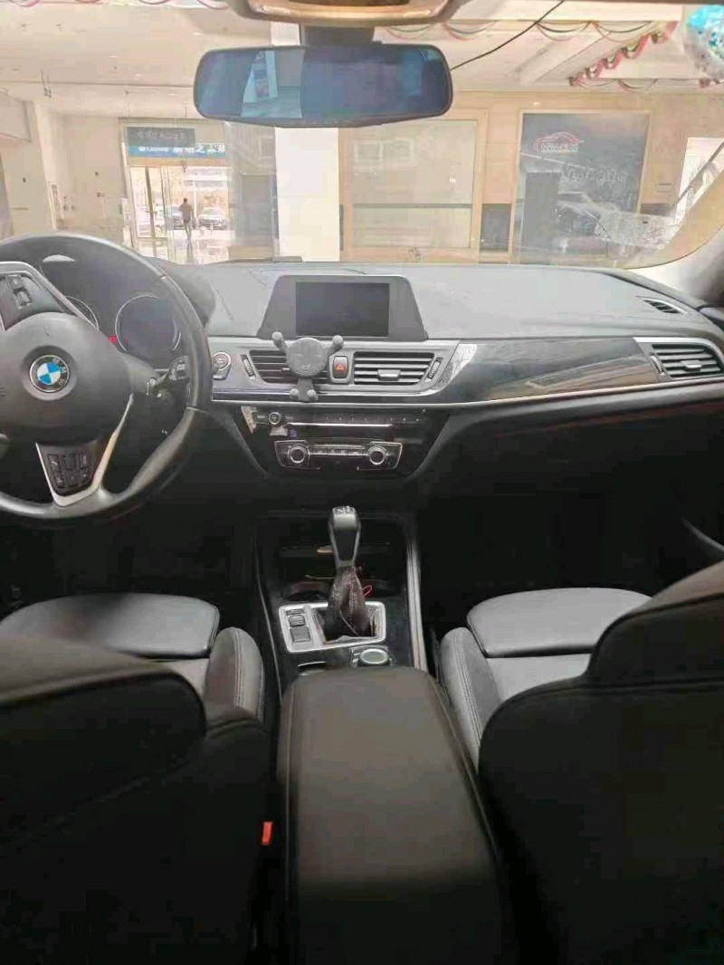 济宁18年宝马1系4
