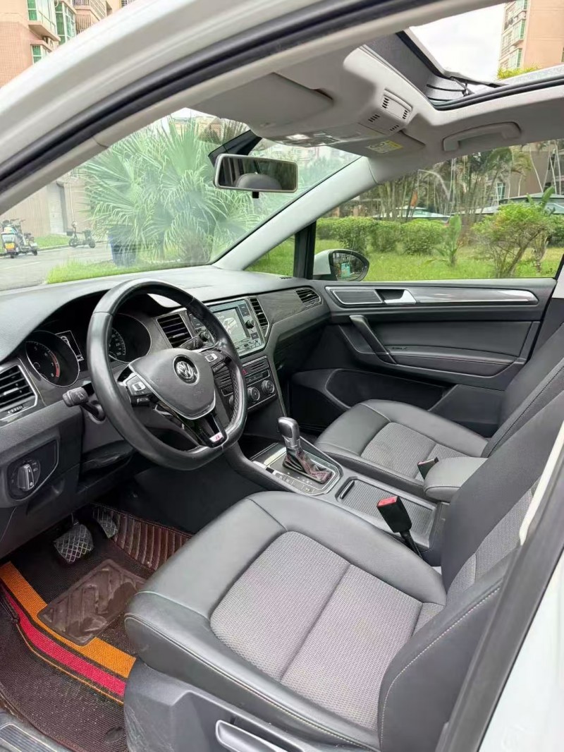 广州18年大众高尔夫·嘉旅5