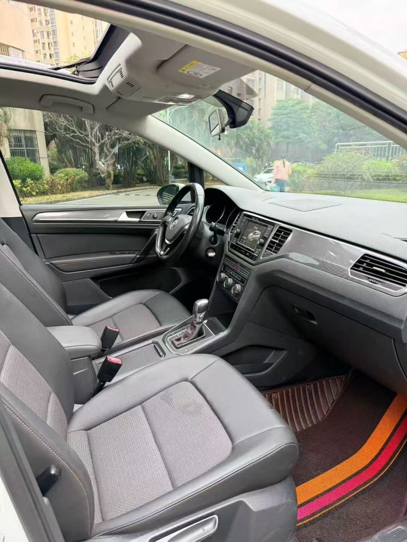 广州18年大众高尔夫·嘉旅6