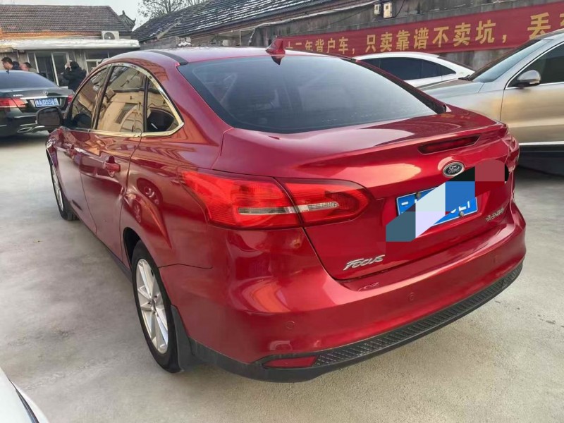 泰安17年福特福克斯3