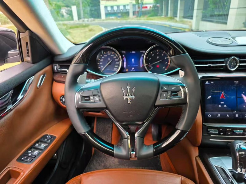 广州15年玛莎拉蒂总裁5