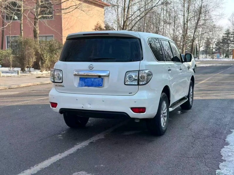 济南17年日产途乐9