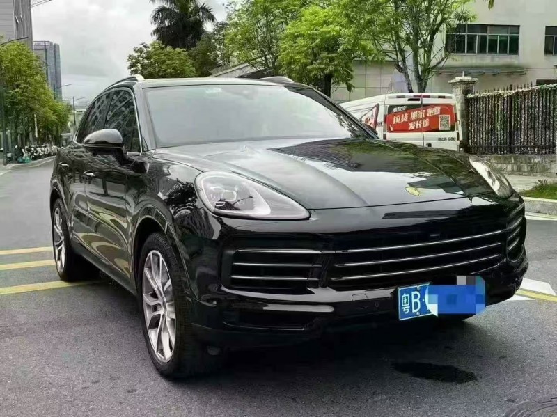 广州19年保时捷卡宴2