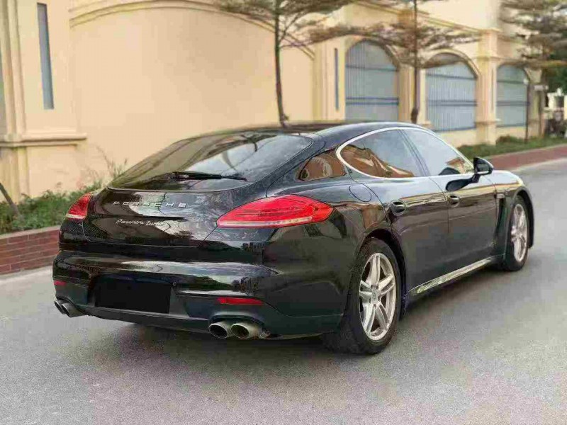 福州15年保时捷帕拉梅拉7