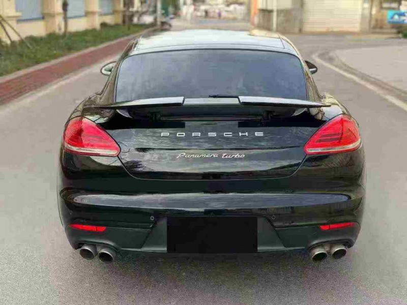 福州15年保时捷帕拉梅拉8