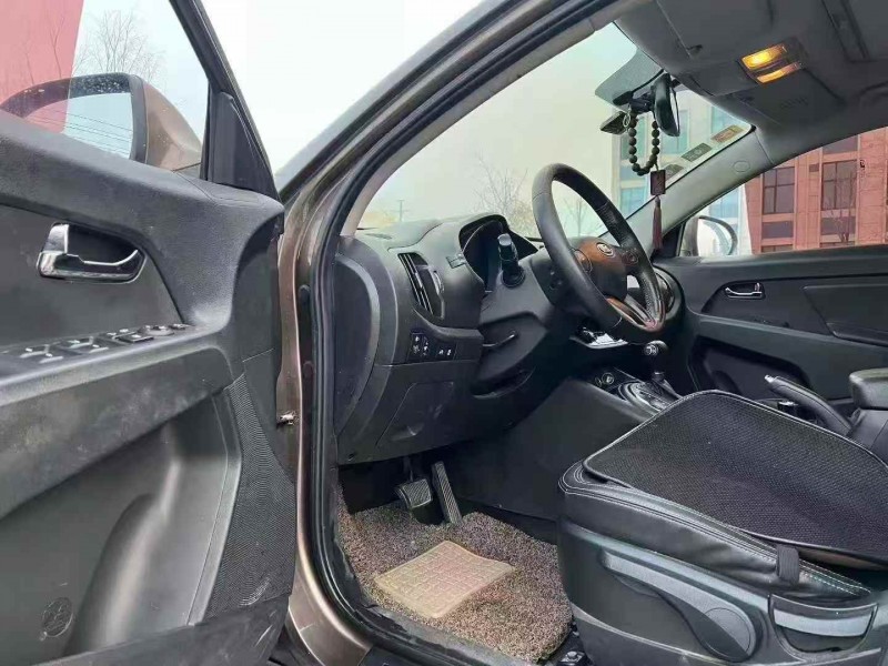 烟台13年起亚智跑4