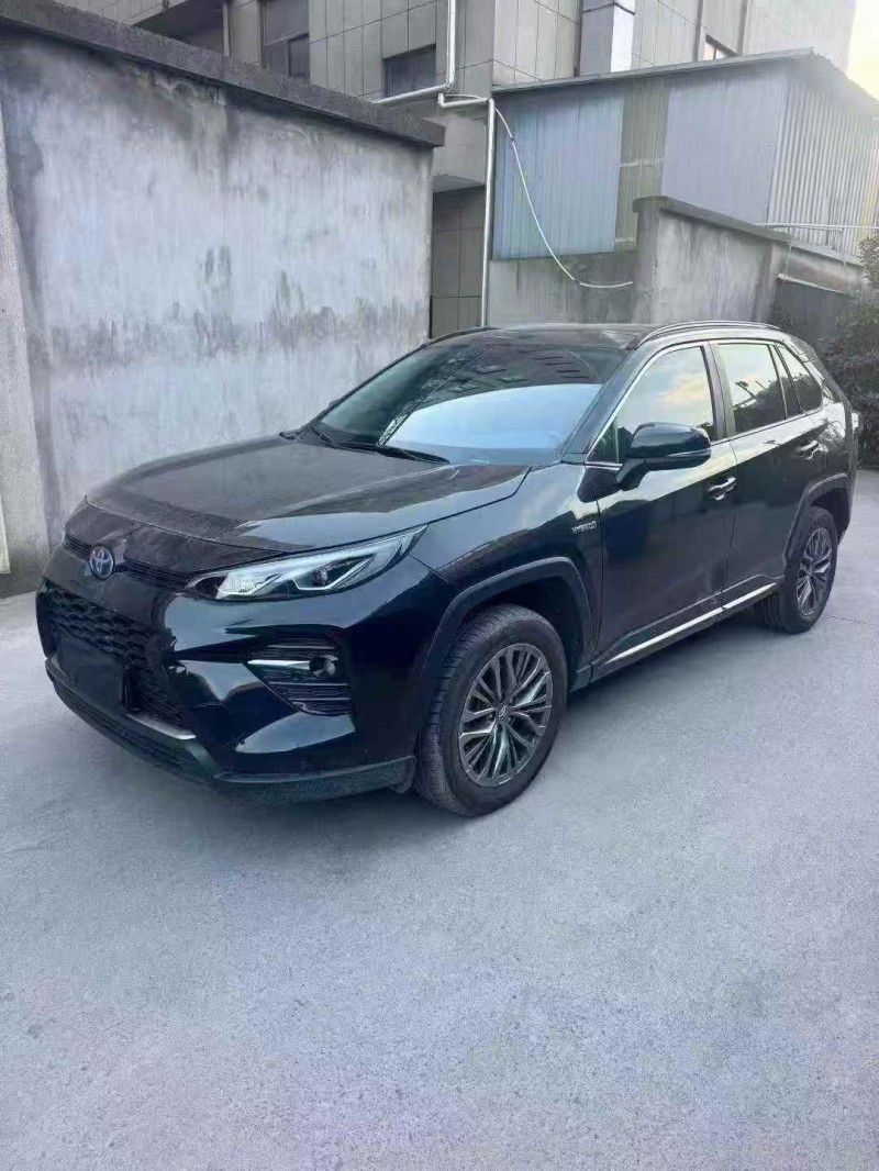 嘉兴23年丰田威兰达3