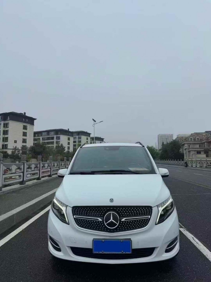 枣庄18年奔驰V1