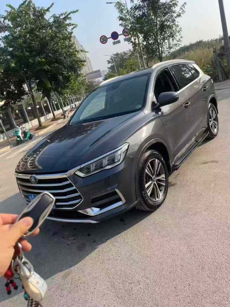 南宁20年比亚迪宋2