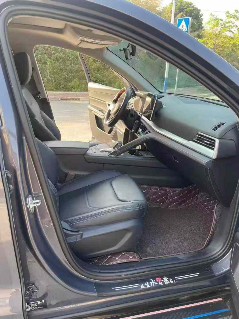 南宁20年比亚迪宋5