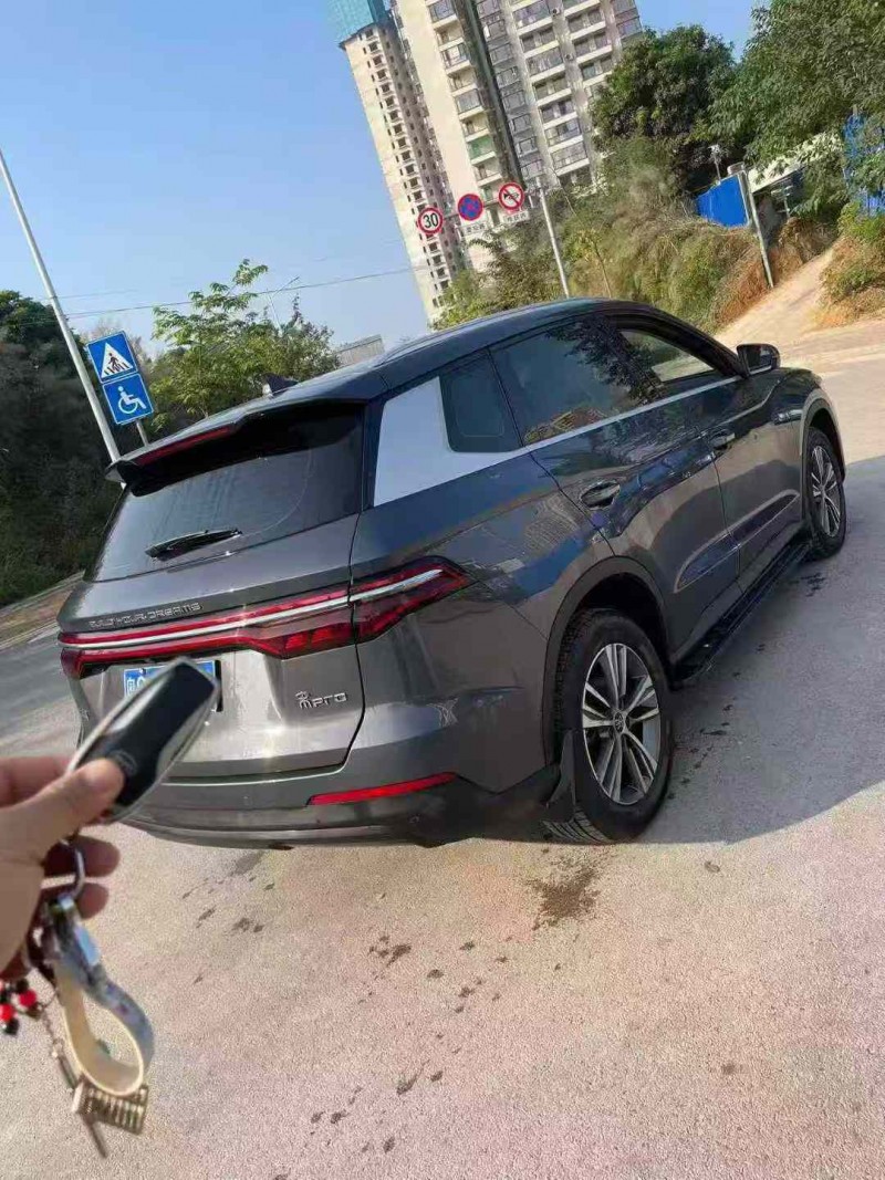 南宁20年比亚迪宋8