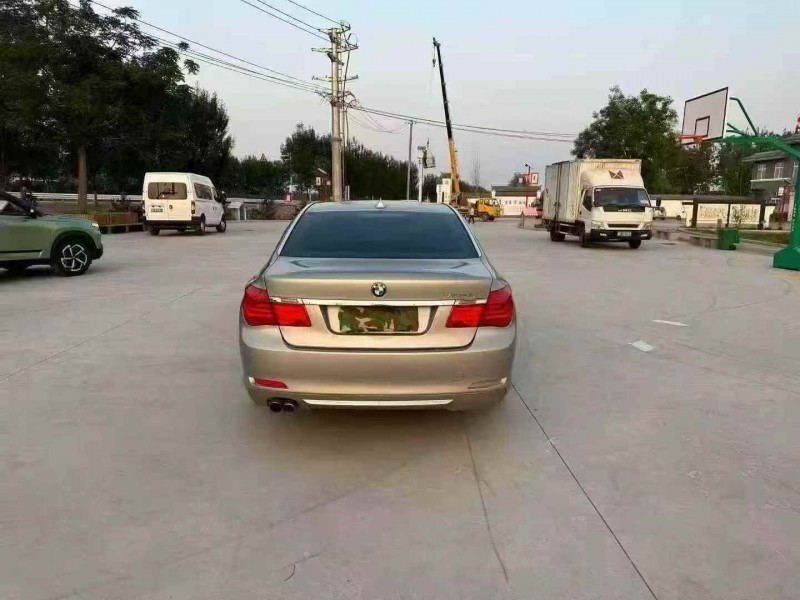 徐州12年宝马7系9