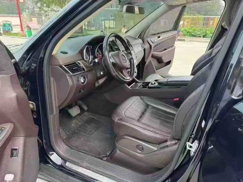 徐州17年奔驰GLE3