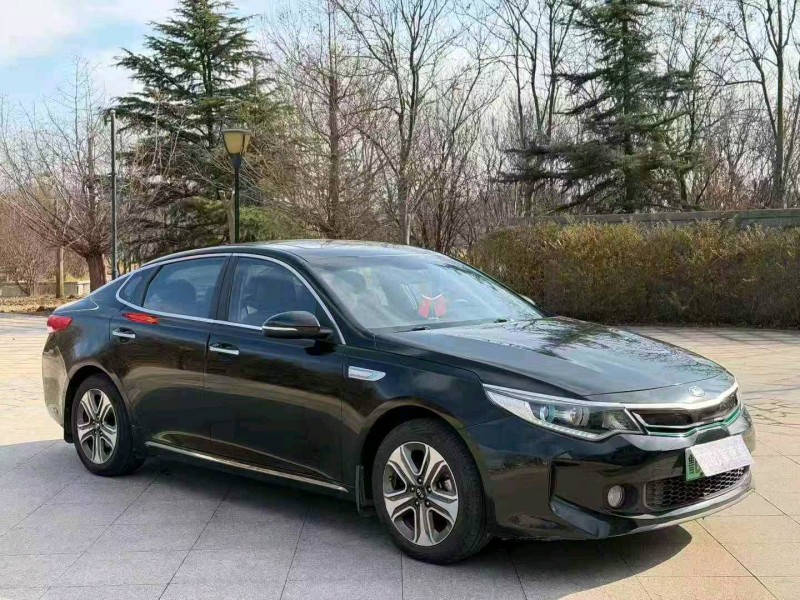 济宁19年起亚K52