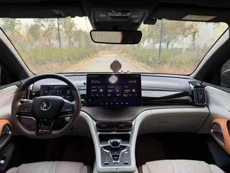 黄石23年比亚迪宋5