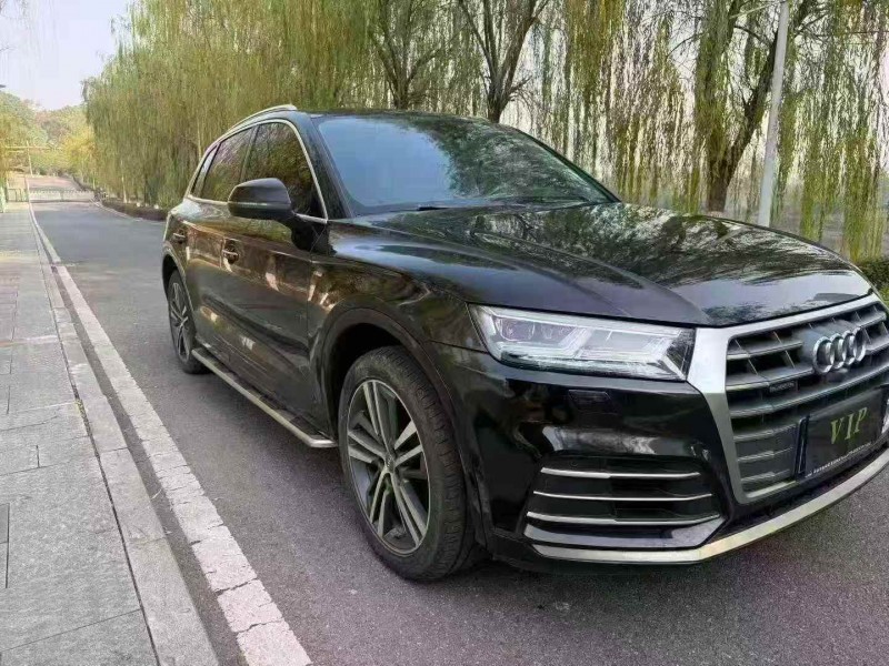 赣州21年奥迪Q52