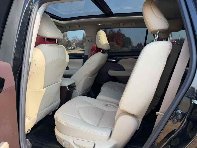 南通23年丰田汉兰达6