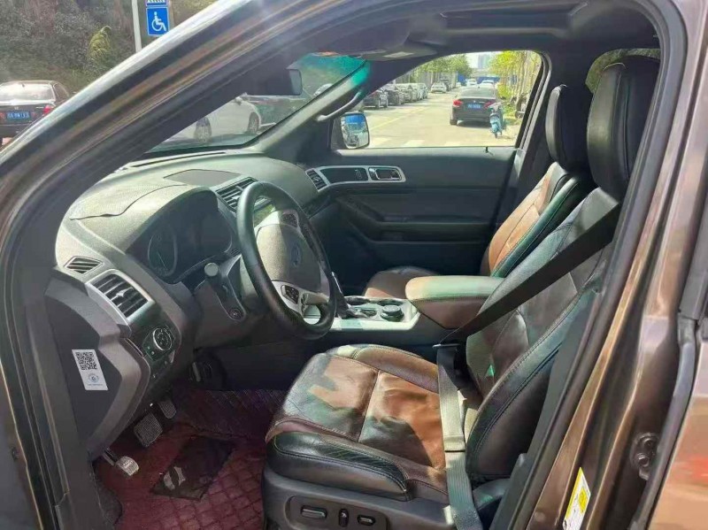 梧州15年福特探险者4