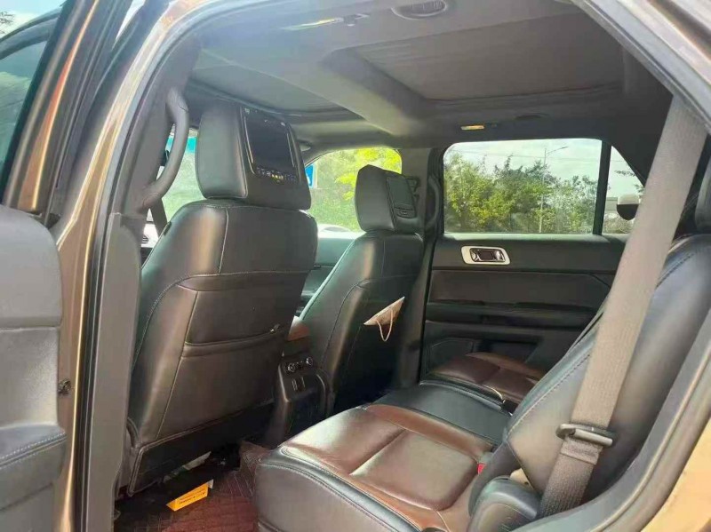 梧州15年福特探险者7