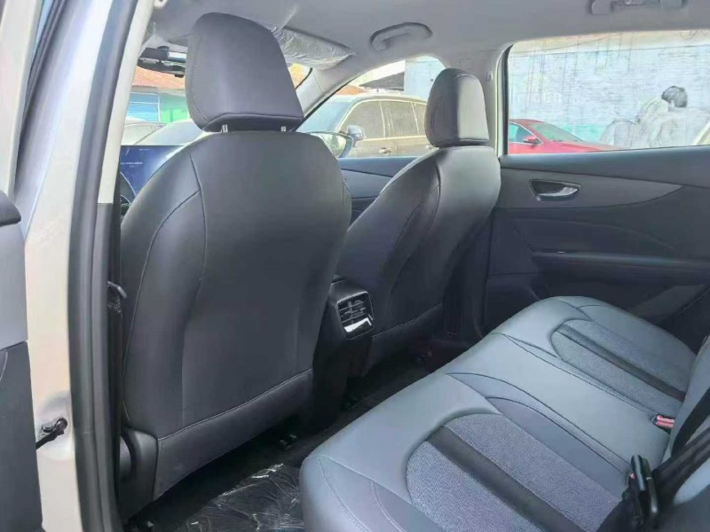 黄石25年名爵MG6206