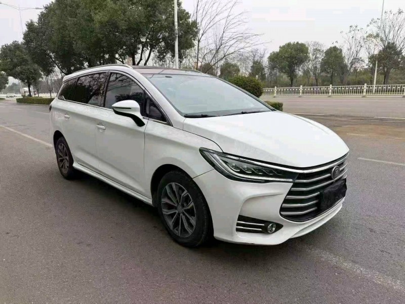 邵阳19年比亚迪宋MAX3