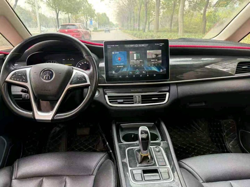 邵阳19年比亚迪宋MAX6