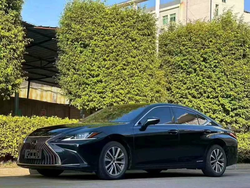 莆田21年雷克萨斯ES3