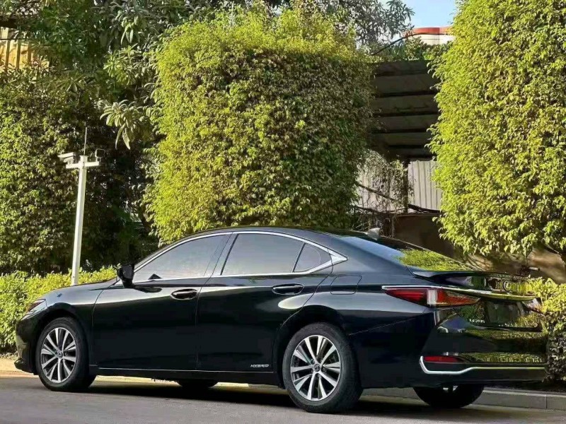 莆田21年雷克萨斯ES5