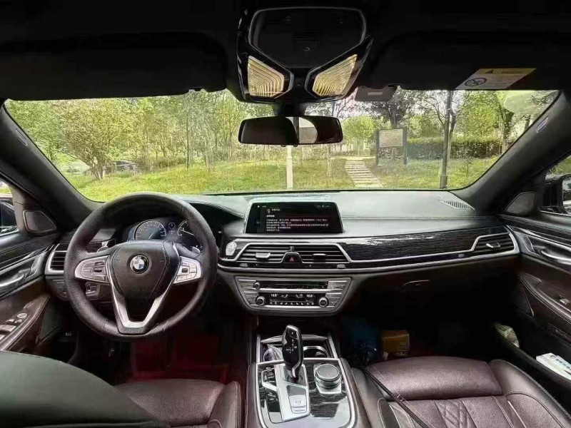 珠海17年宝马7系4