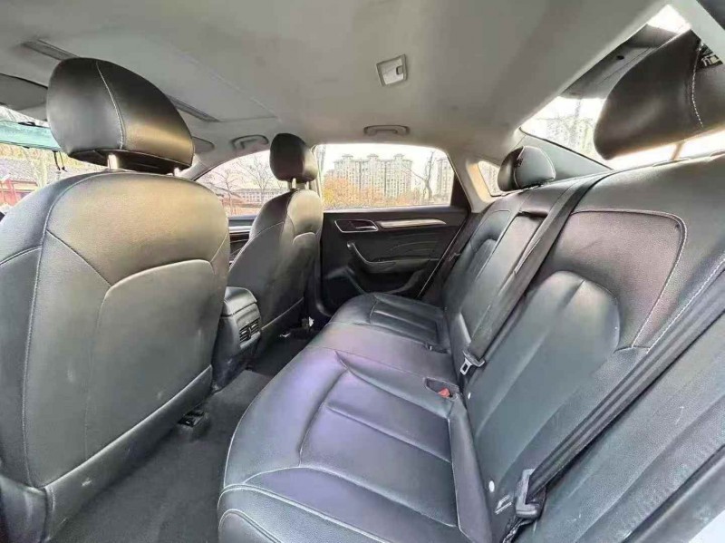 湖州20年荣威i66