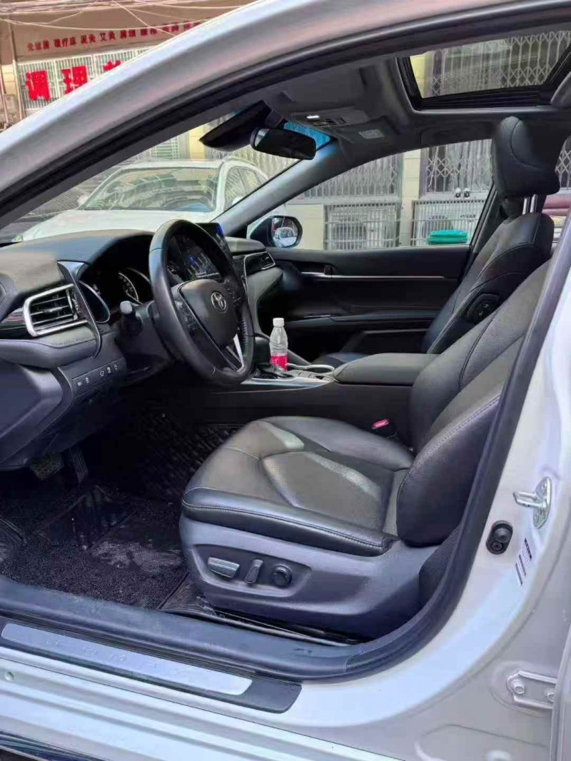 岳阳23年丰田凯美瑞4