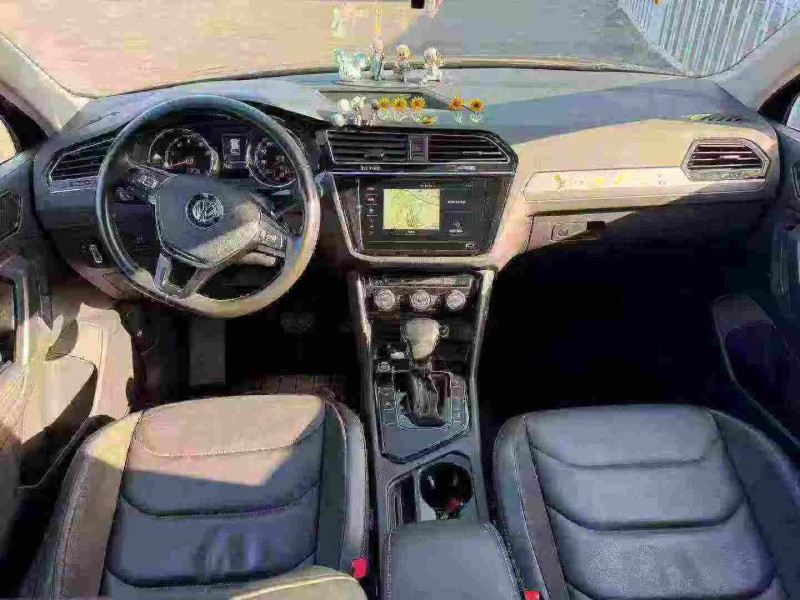 湖州20年大众途观5