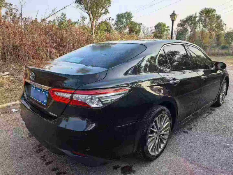 宜昌18年丰田凯美瑞8