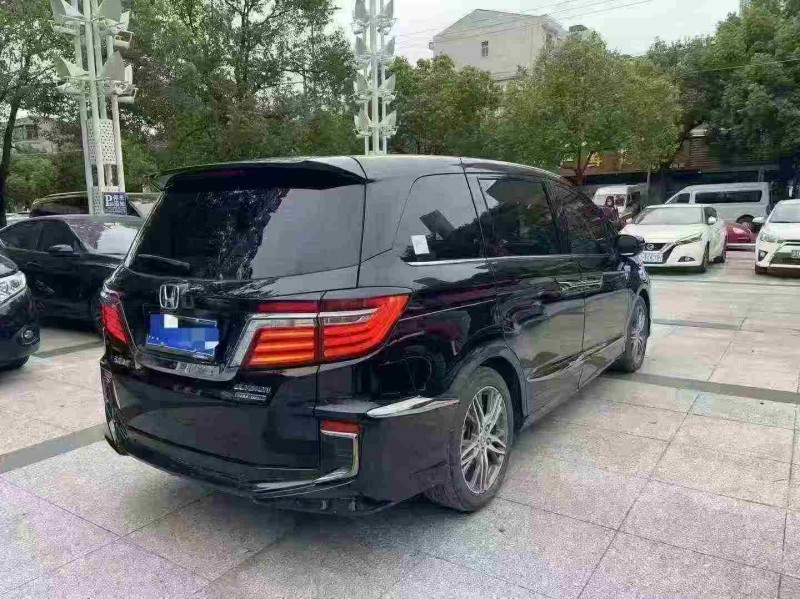 南通21年本田艾力绅8