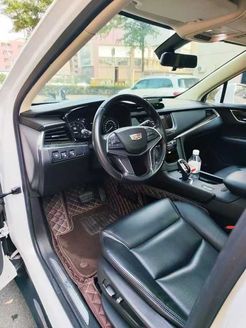 汕头18年凯迪拉克XT56
