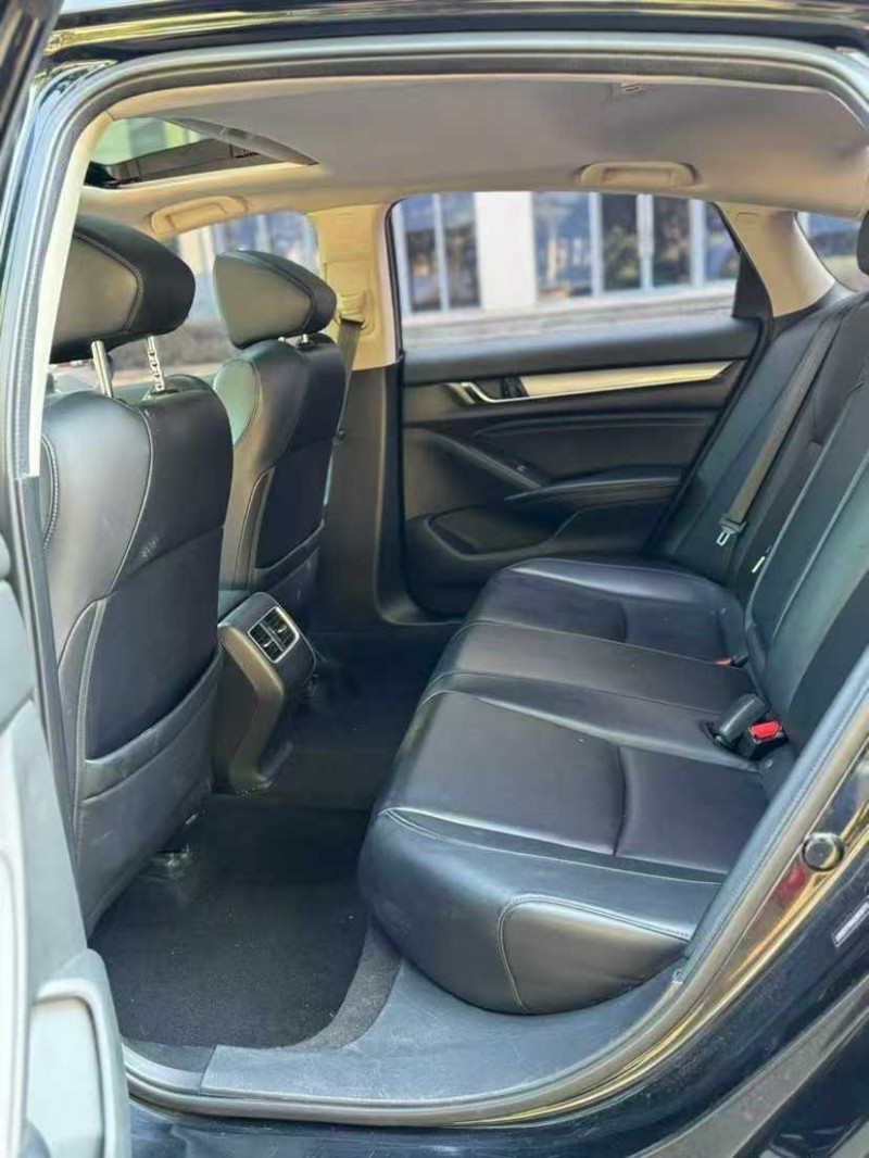 汕头19年本田雅阁5