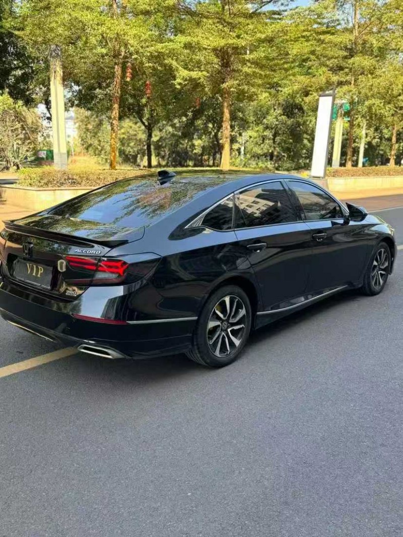 汕头19年本田雅阁7