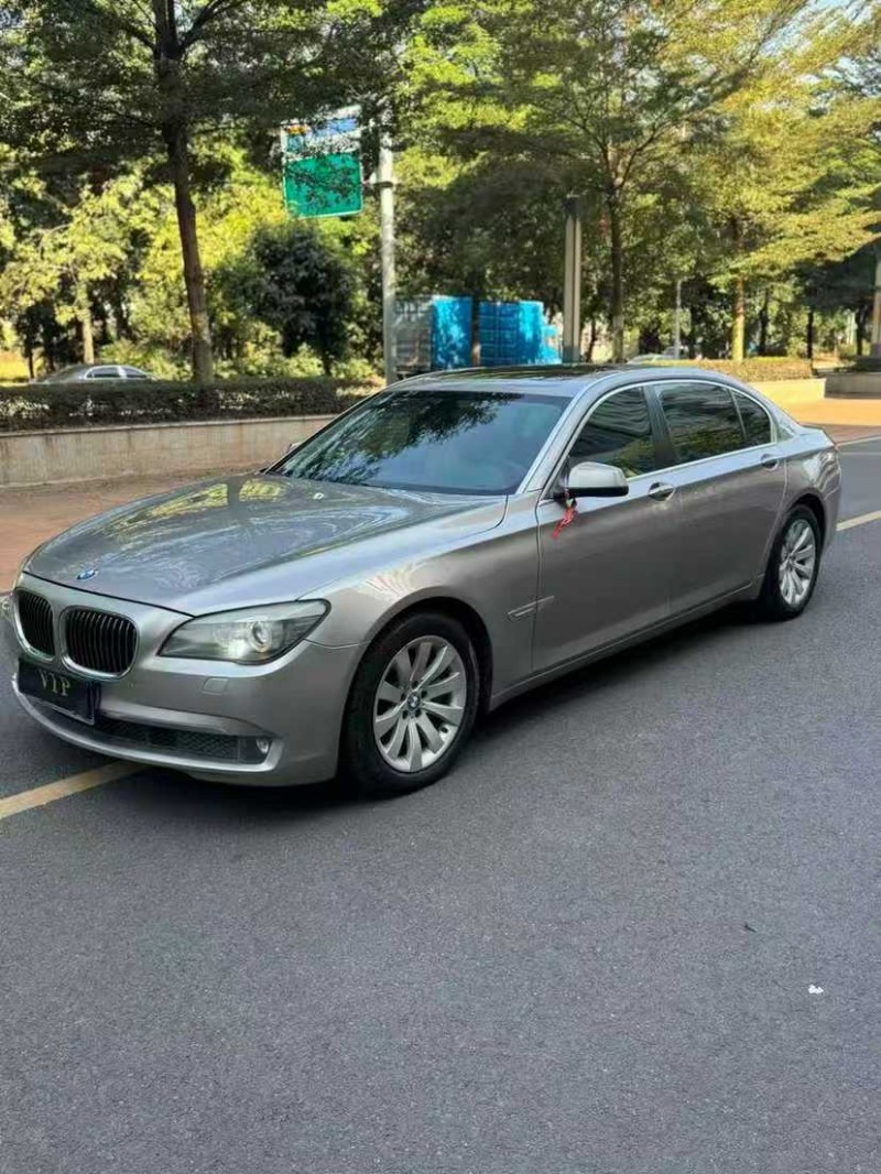 汕头12年宝马7系2