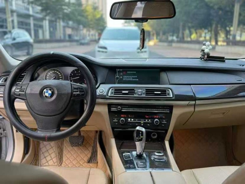 汕头12年宝马7系4
