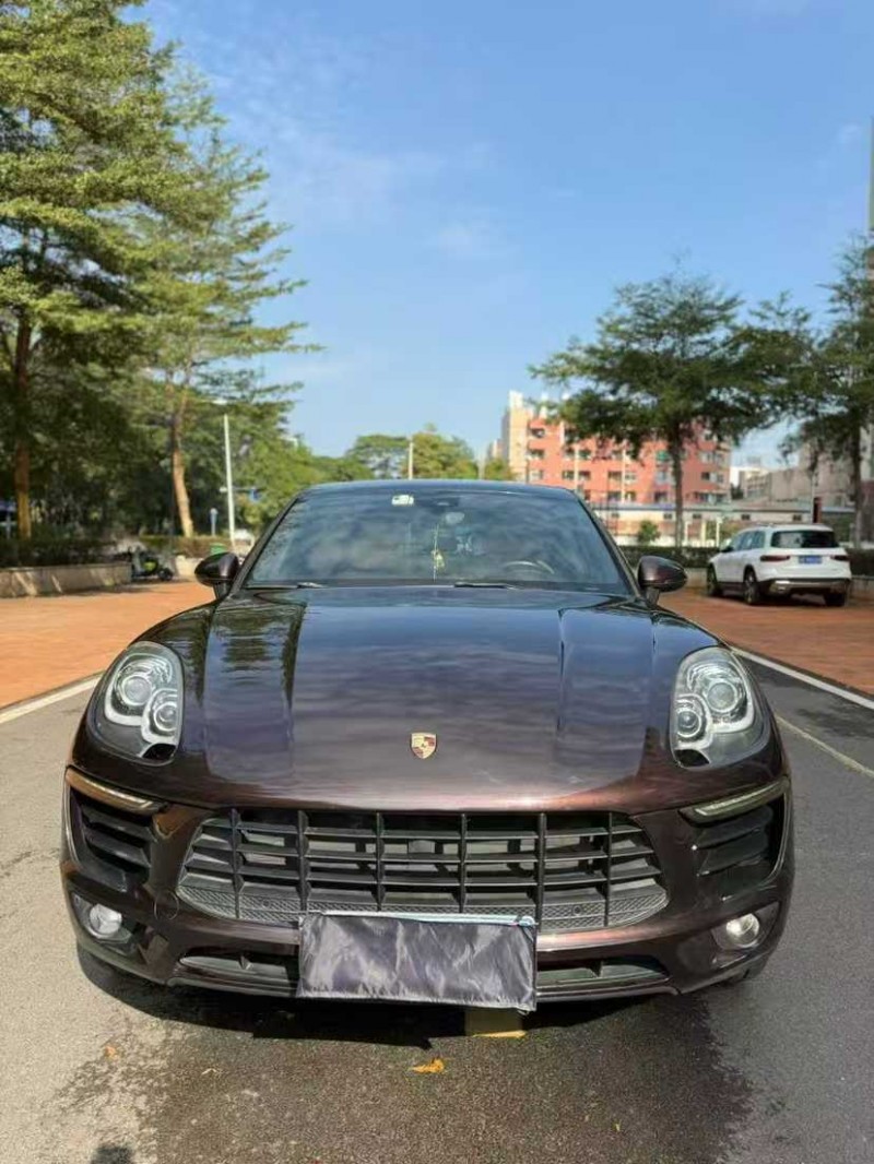 珠海17年保时捷Macan1