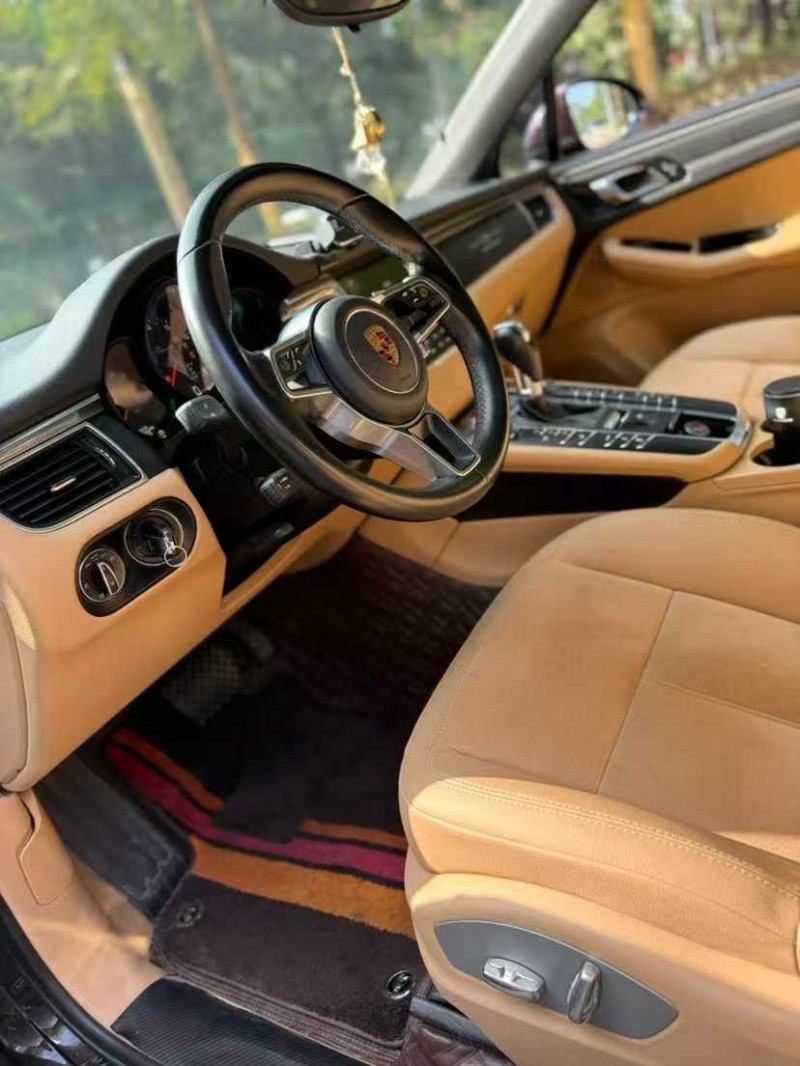 珠海17年保时捷Macan6